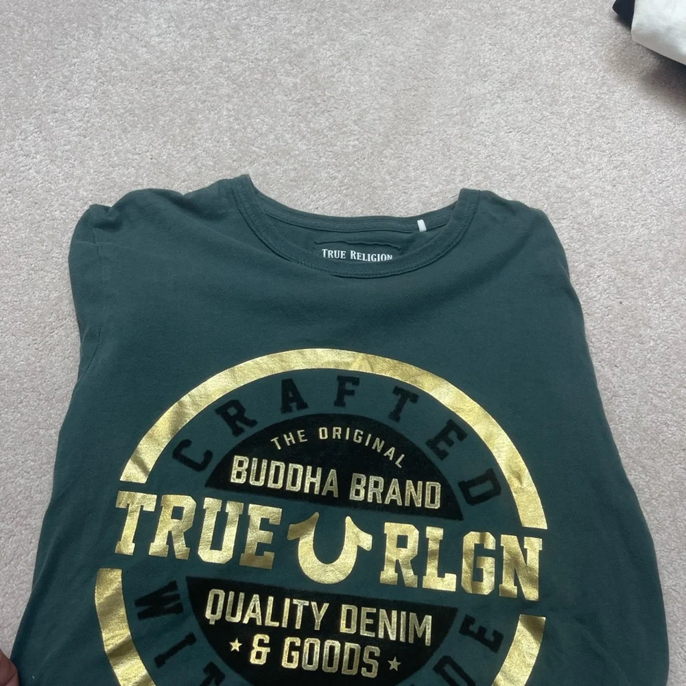 True religion t shirt